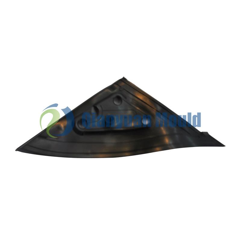 Automobile triangular plate mould